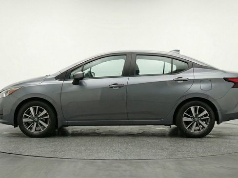 Used 2025 Nissan Versa SV FWD image 5
