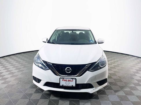 Used 2018 Nissan Sentra SV image 2