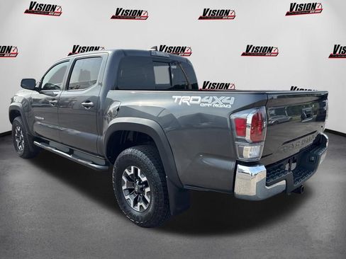 Used 2022 Toyota Tacoma TRD Off-Road AWD/4WD image 7