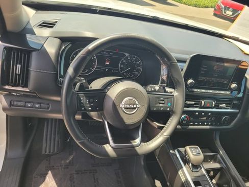 Certified 2022 Nissan Pathfinder SV w/ SV Premium Package FWD image 30