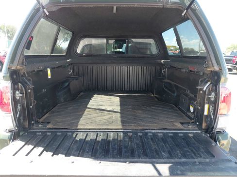 Certified 2021 Toyota Tacoma TRD Off-Road w/ Technology Package AWD/4WD image 7