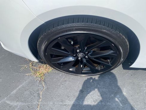 Used 2022 Toyota Corolla SE FWD image 7