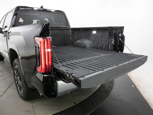 Used 2023 Toyota Tundra Limited AWD/4WD image 9