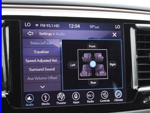 Used 2018 Chrysler Pacifica Touring-L Plus image 40