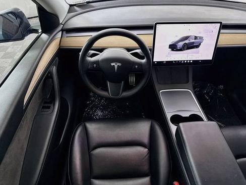 Used 2023 Tesla Model Y Performance AWD/4WD image 22