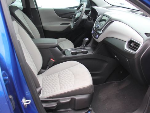 Used 2019 Chevrolet Equinox LS image 23
