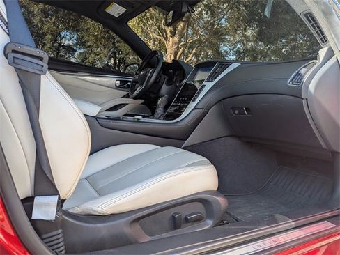 Used 2018 INFINITI Q60 Red Sport 400 w/ Pro Active Package image 13