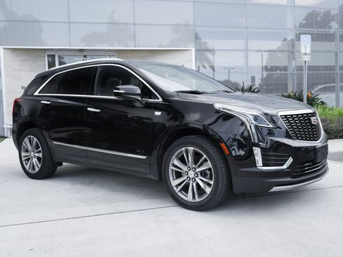 Used 2024 Cadillac XT5 Premium Luxury AWD/4WD image 4