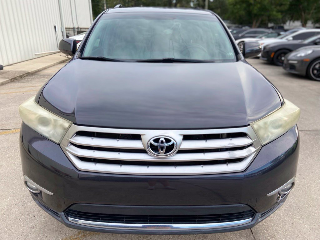 Used 2013 Toyota Highlander Plus FWD image 9
