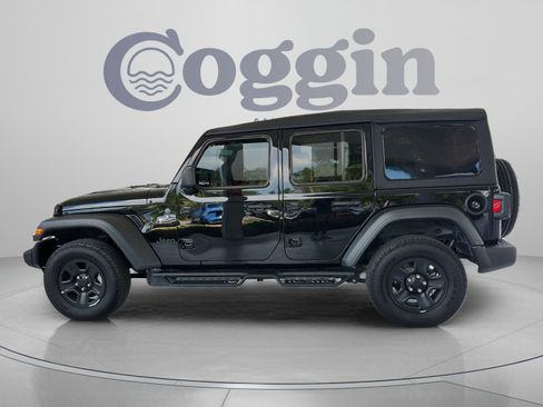 Used 2026 Jeep Wrangler Unlimited Sport AWD/4WD image 2