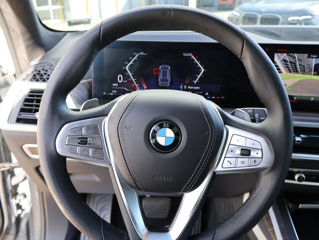 Used 2024 BMW X7 xDrive40i w/ Premium Package AWD/4WD image 34