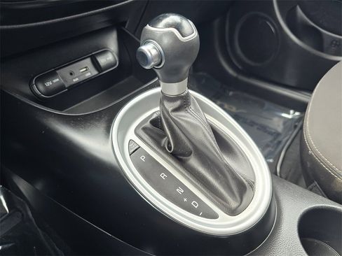 Used 2018 Kia Soul image 24