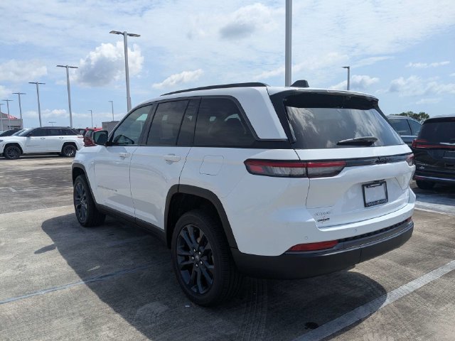 New 2026 Jeep Grand Cherokee Limited AWD/4WD image 6