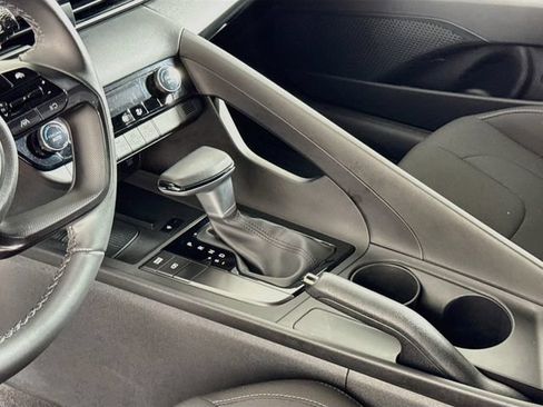 Certified 2025 Hyundai Elantra Sport FWD image 37
