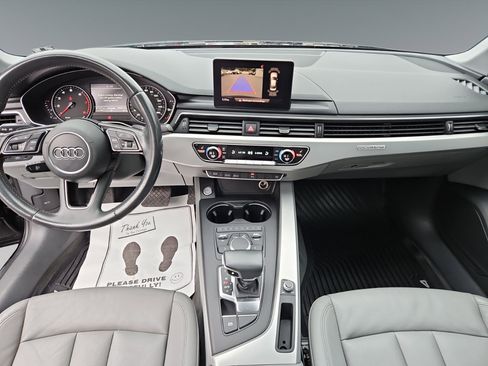 Used 2017 Audi A4 2.0T Premium image 10