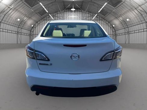 Used 2011 MAZDA MAZDA3 i Touring FWD image 5