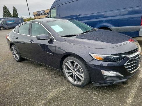 Used 2023 Chevrolet Malibu LT image 2