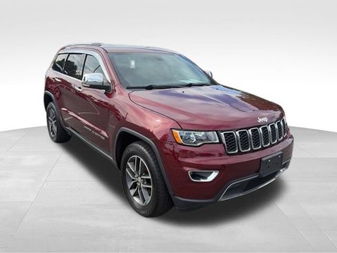 Used 2017 Jeep Grand Cherokee Limited AWD/4WD image 25