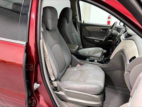 Used 2016 Chevrolet Traverse LT FWD image 9