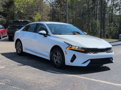 Used 2023 Kia K5 LXS image 8