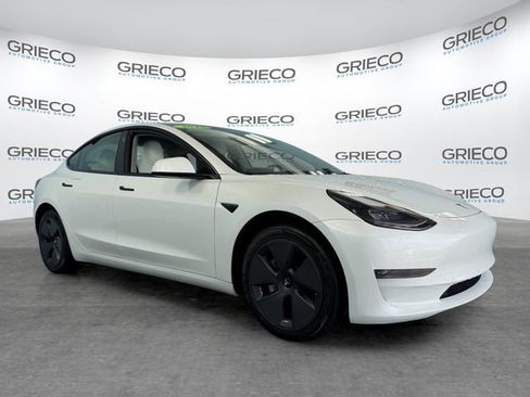 Used 2023 Tesla Model 3 Standard Range RWD image 1