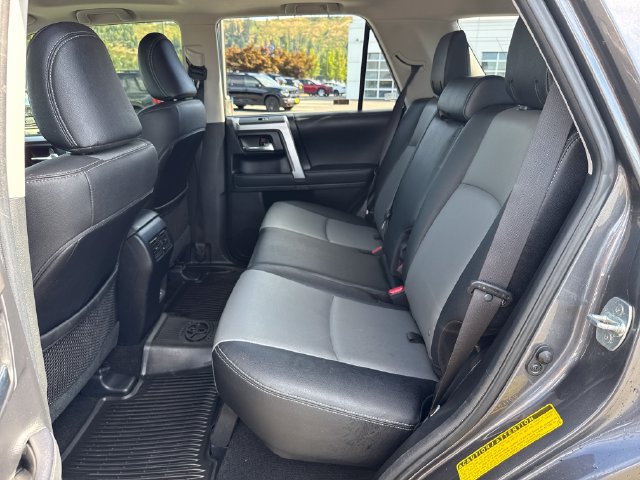 Used 2023 Toyota 4Runner SR5 Premium w/ Moonroof Package AWD/4WD image 16