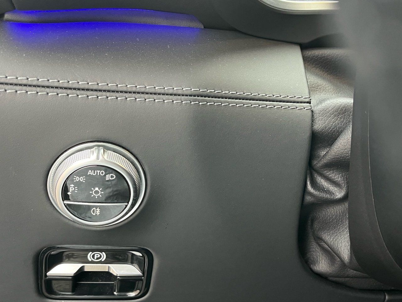 Used 2022 Mercedes-Benz SL 55 AMG 4MATIC image 28