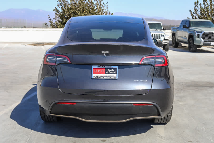 Used 2024 Tesla Model Y Long Range AWD/4WD image 6