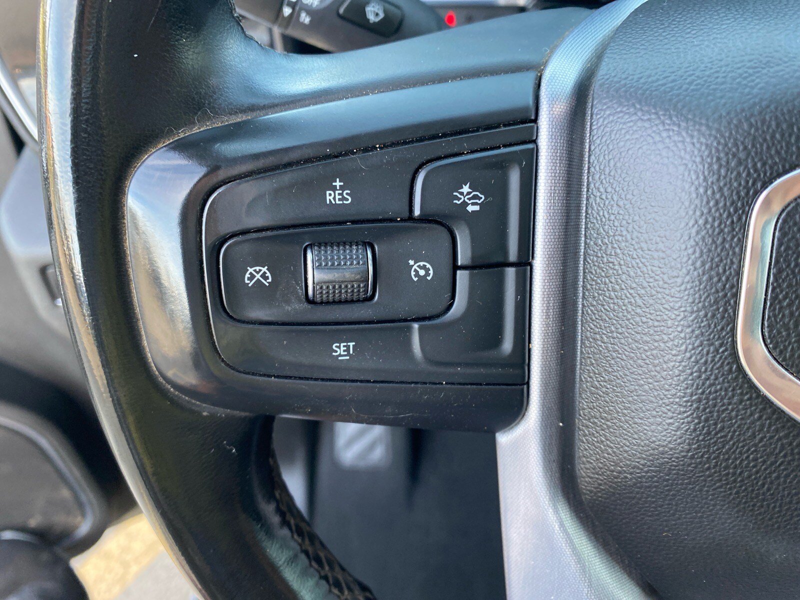Used 2024 GMC Sierra 2500 SLE AWD/4WD image 19