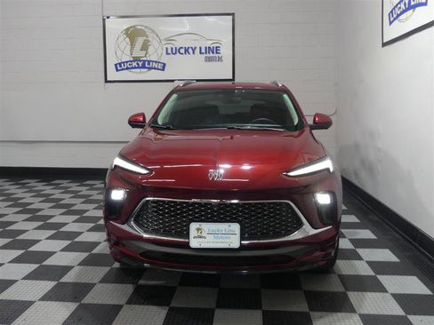 Used 2024 Buick Encore GX Avenir w/ Avenir Technology Package AWD/4WD image 2