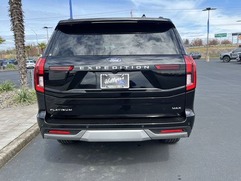 New 2026 Ford Expedition Max Platinum w/ Driver's Package image 4