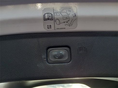 Used 2019 Ford Edge Titanium w/ Cold Weather Package image 12