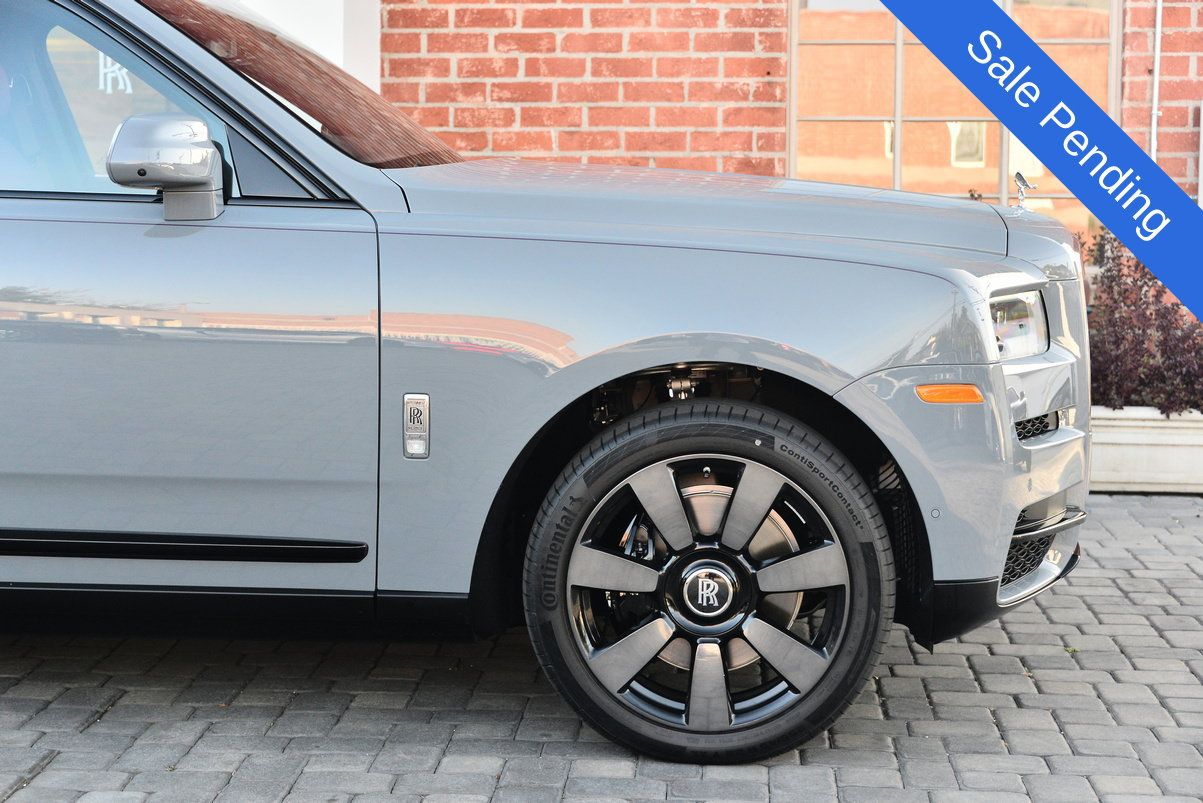 Certified 2022 Rolls-Royce Cullinan w/ Technology Package AWD/4WD image 9