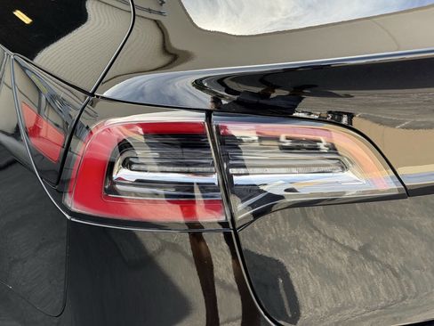 Used 2023 Tesla Model 3 Standard Range RWD image 35