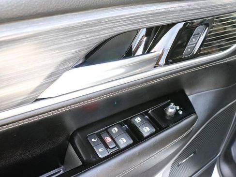 Used 2024 Jeep Wagoneer L Series II w/ Flexible Seating Group image 43