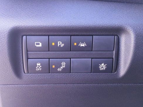 Used 2022 Nissan Kicks S image 24