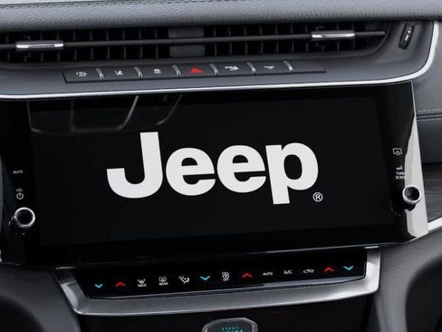 New 2026 Jeep Grand Cherokee Altitude AWD/4WD image 18
