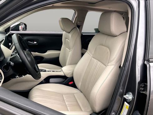 Used 2025 Honda HR-V EX-L image 8