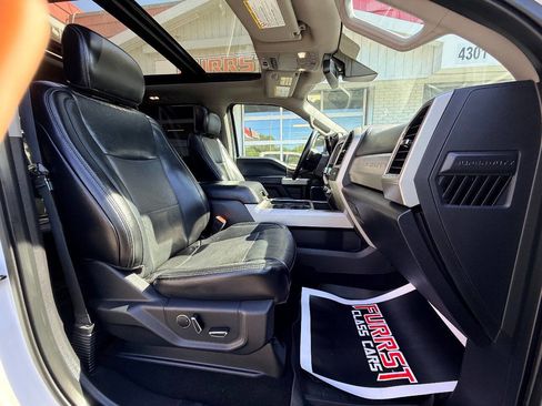 Used 2019 Ford F250 Lariat w/ Lariat Ultimate Package image 56