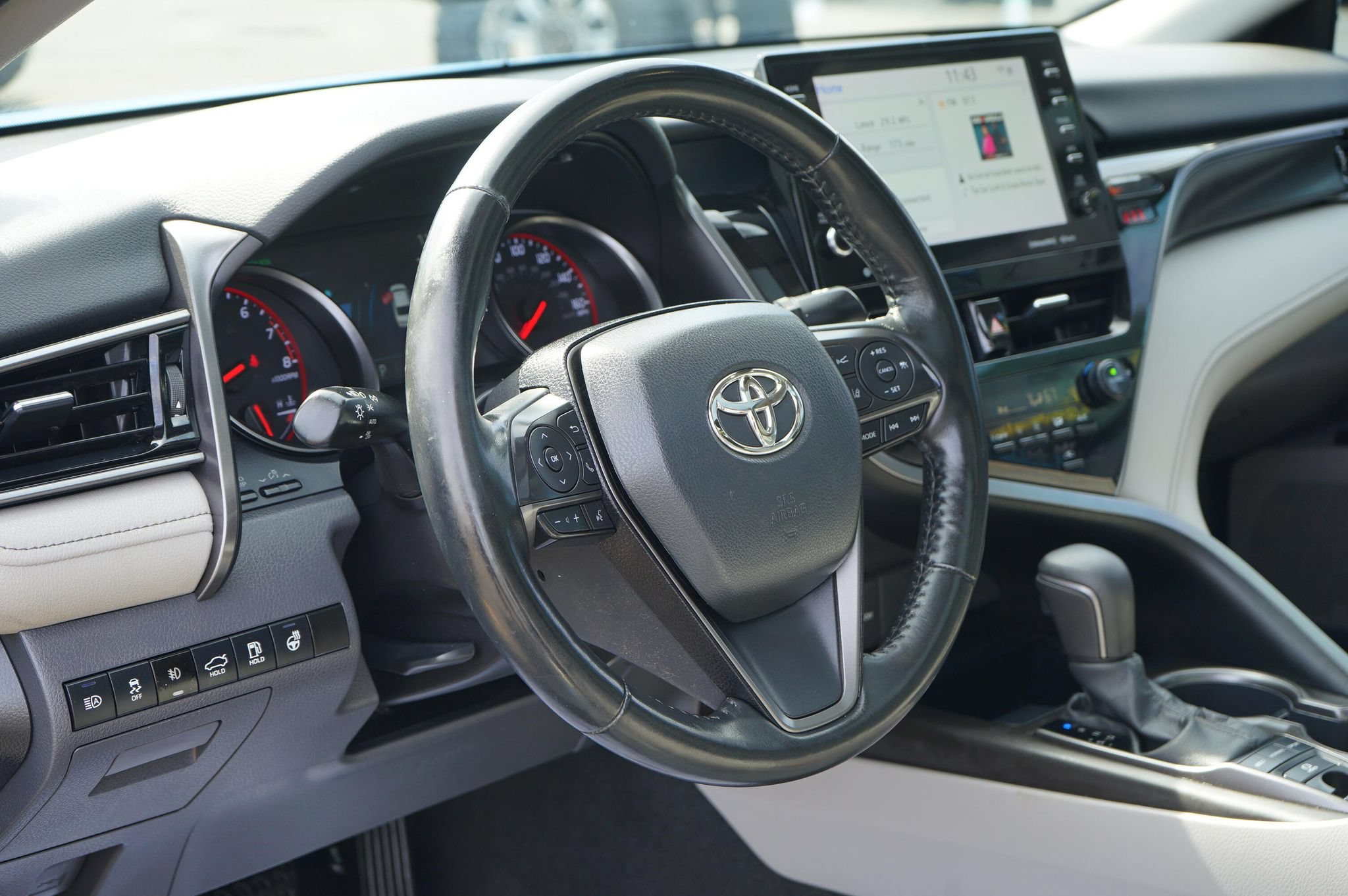 Used 2023 Toyota Camry XSE w/ Blackout Package (TMS) FWD image 15
