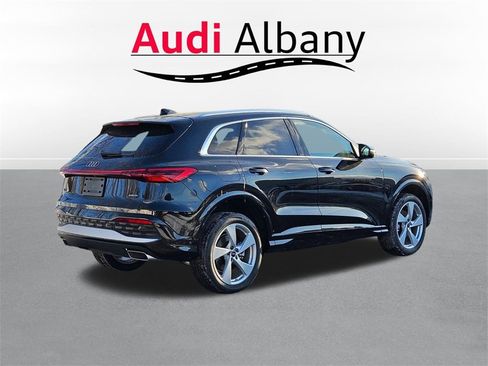 New 2025 Audi Q5 2.0T Premium Plus image 4