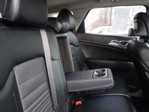 Used 2023 Kia Sportage SX image 39