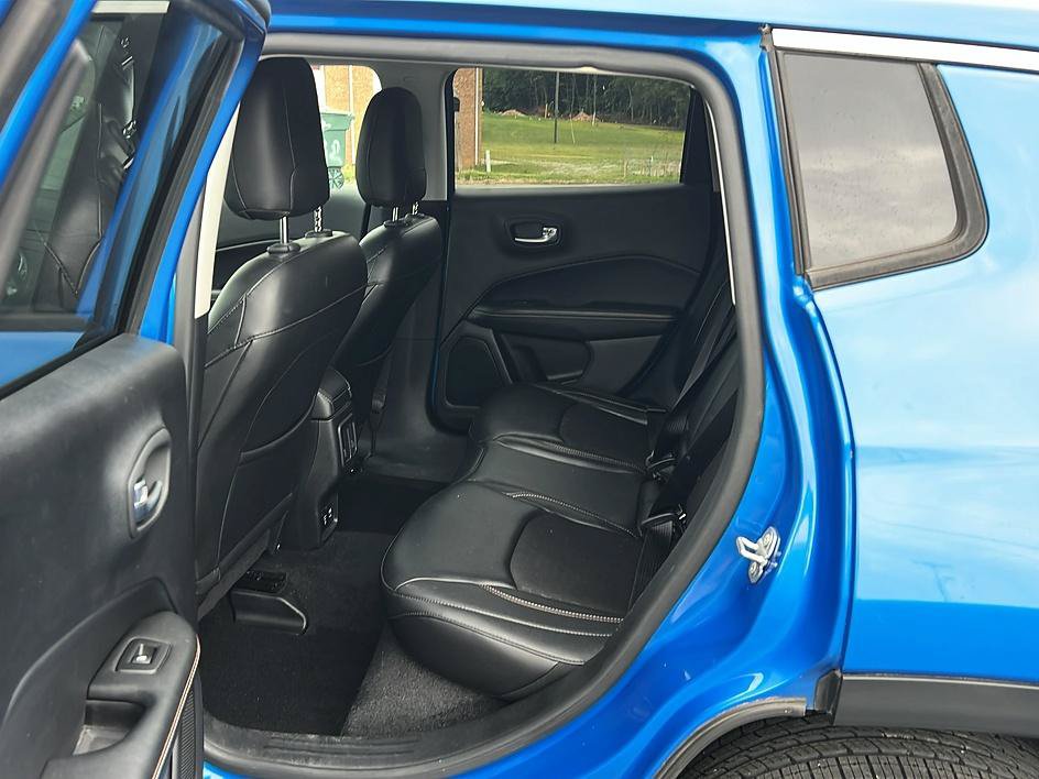 Used 2018 Jeep Compass Latitude w/ Popular Equipment Group AWD/4WD image 18