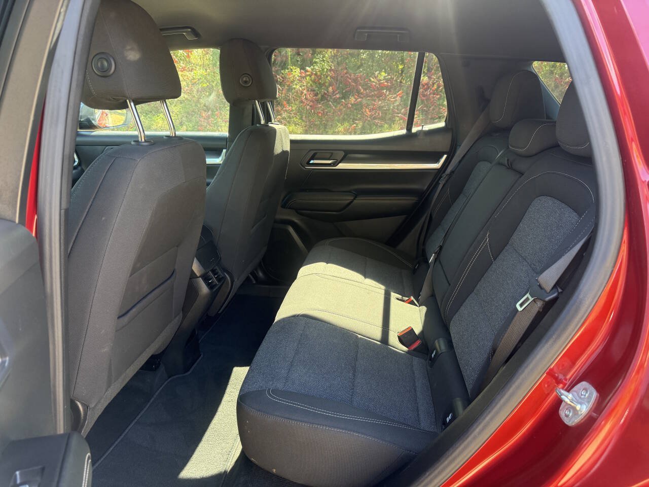 Used 2025 GMC Terrain Elevation AWD/4WD image 9