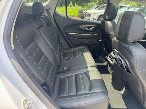 Used 2023 GMC Terrain Denali w/ Denali Premium Package AWD/4WD image 29