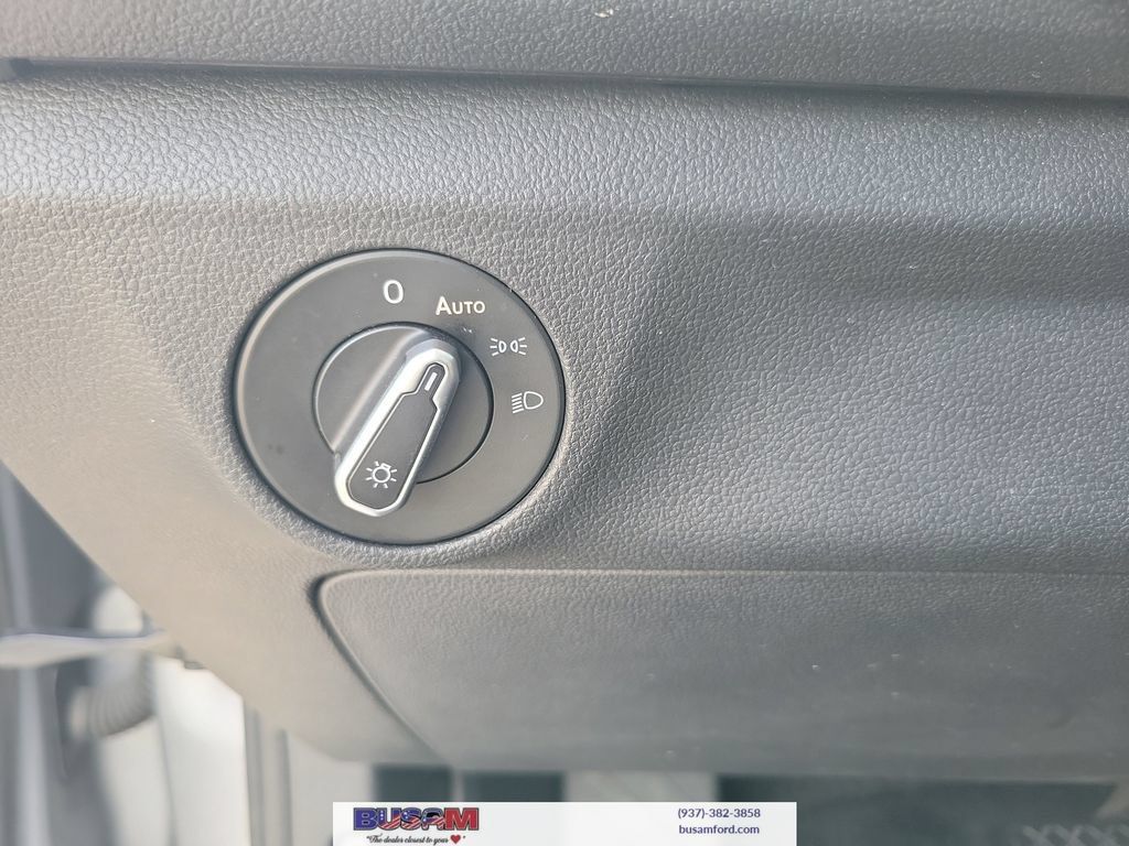 Used 2024 Volkswagen Jetta SE FWD image 15