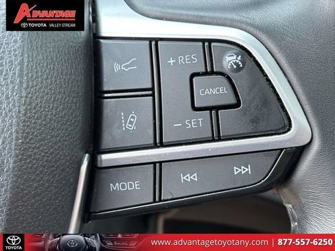 Certified 2023 Toyota Highlander XSE AWD/4WD image 28