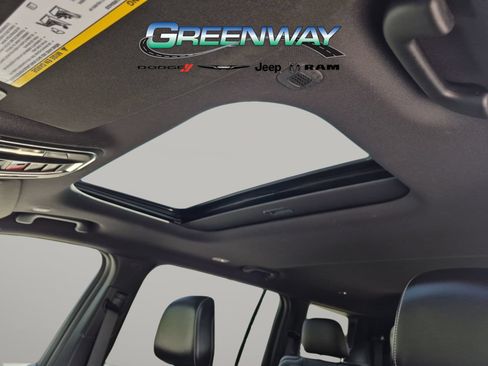 Used 2023 Jeep Grand Cherokee L Altitude AWD/4WD image 16