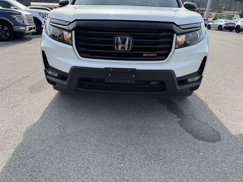 Used 2021 Honda Ridgeline Sport image 8