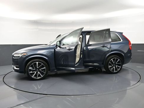 Used 2022 Volvo XC90 T8 Inscription Expression w/ Advanced Package AWD/4WD image 40